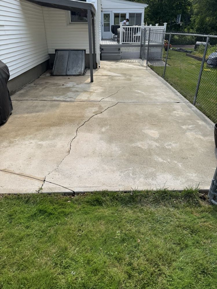 Concrete patio after pressure washing