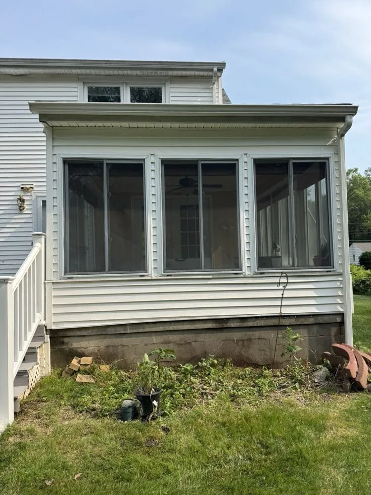 Home with freshly soft-washed siding in New Haven County, CT